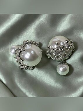 Double Pearl Stud Earrings